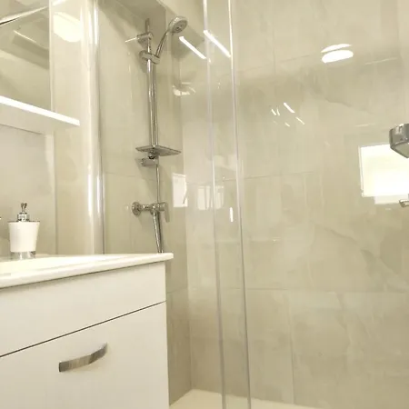 With Parking Space Pirovac, Sibenik - 23285 Lejlighed