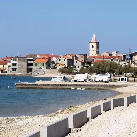 아파트 With Parking Space Pirovac, Sibenik - 23285