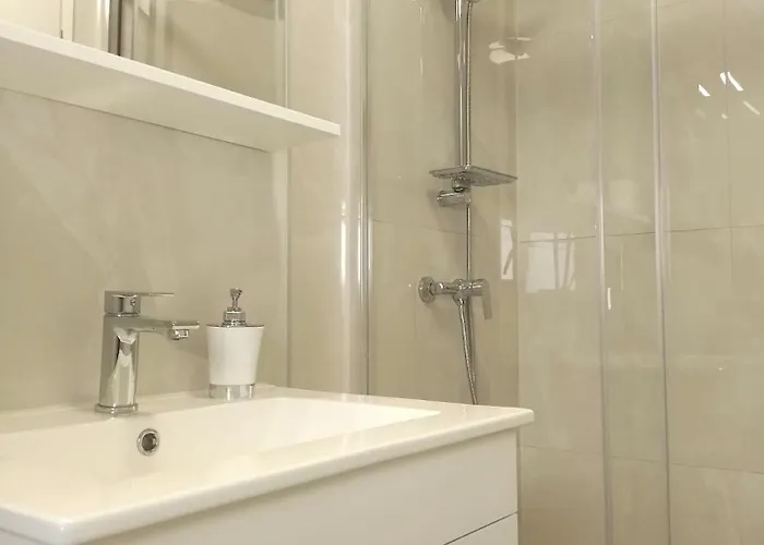 With Parking Space Pirovac, Sibenik - 23285 Apartment Pirovac